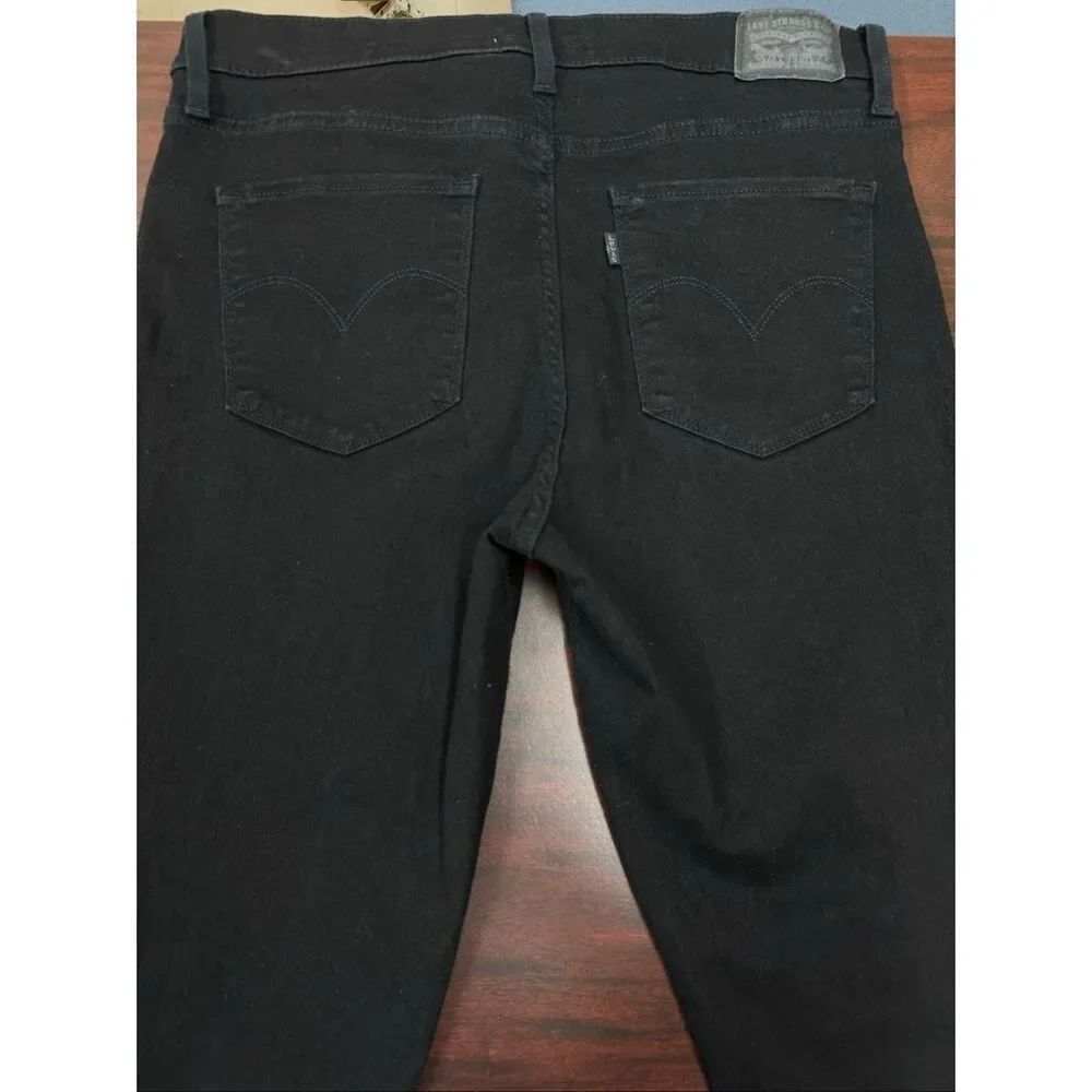 Levi’s Black 720 High Rise Super Skinny Jeans Size 32